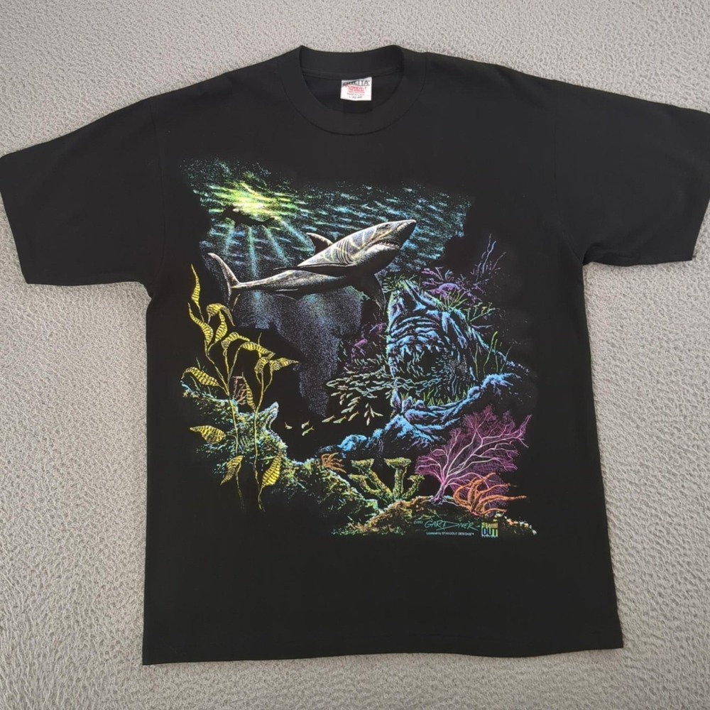 Vintage Oneita Shirt Mens Large Black Shark Ocean Underwater Graphic 1993 USA